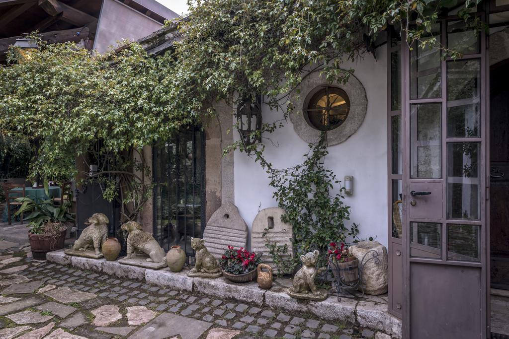 La Canonica Dei Fiori - Anna Fendi Country House Hotell Ronciglione  Exteriör bild