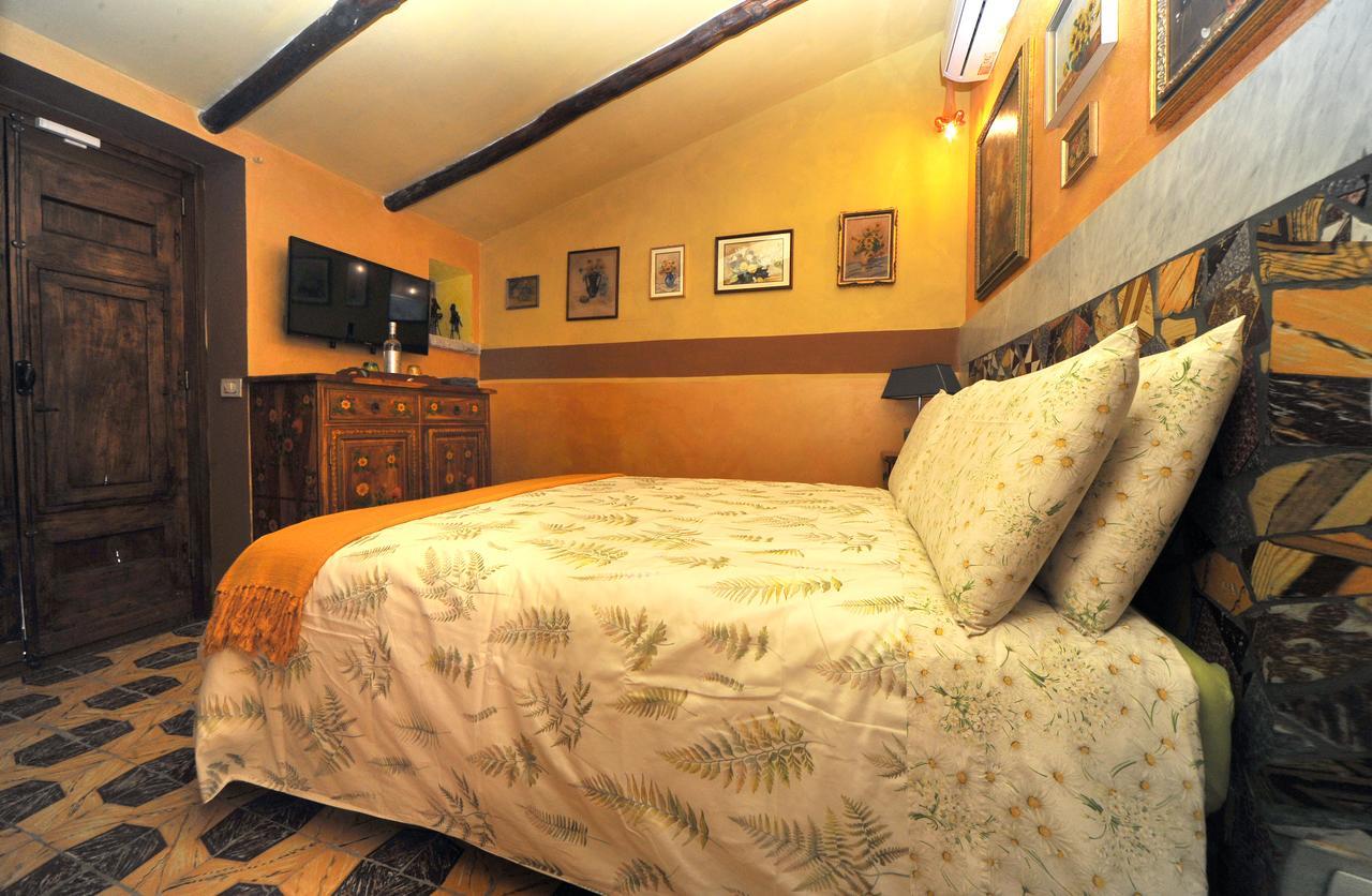 La Canonica Dei Fiori - Anna Fendi Country House Hotell Ronciglione  Exteriör bild