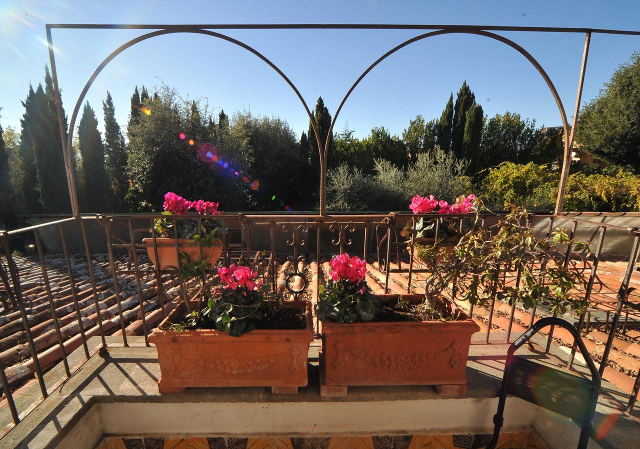 La Canonica Dei Fiori - Anna Fendi Country House Hotell Ronciglione  Exteriör bild